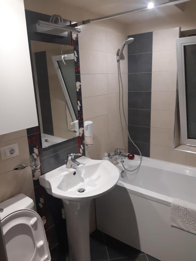 Apartament In Centrul Iasului Iasi Exterior photo