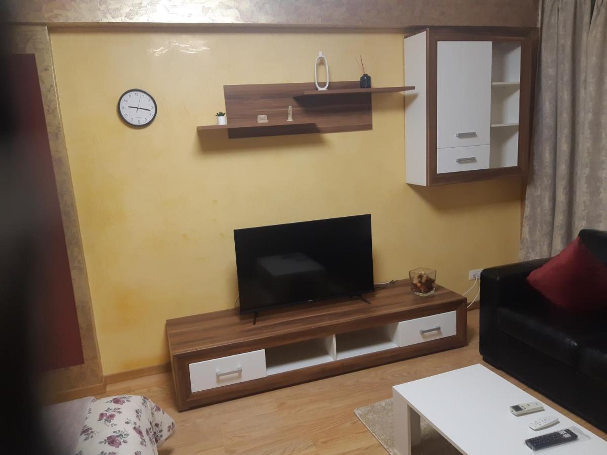 Apartament In Centrul Iasului Iasi Exterior photo